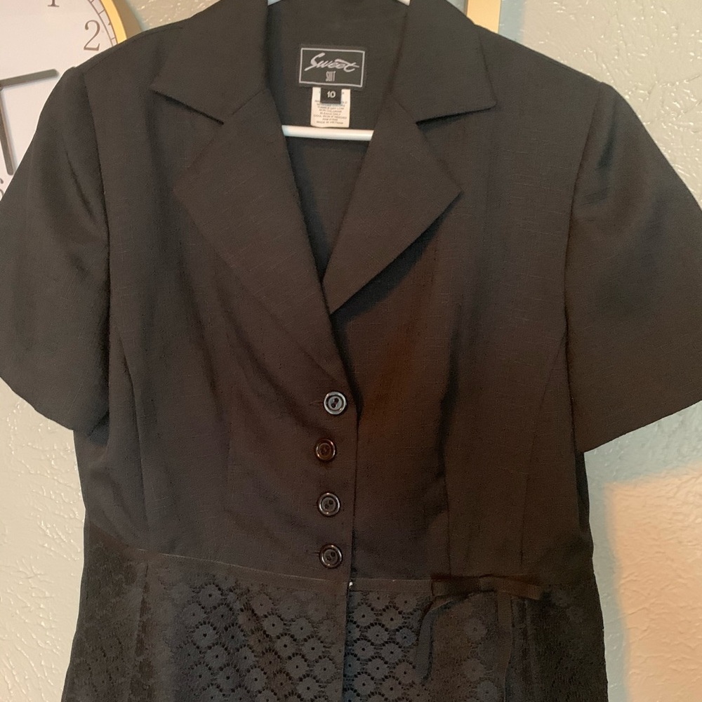 Soft black suited jacket with minnie tie